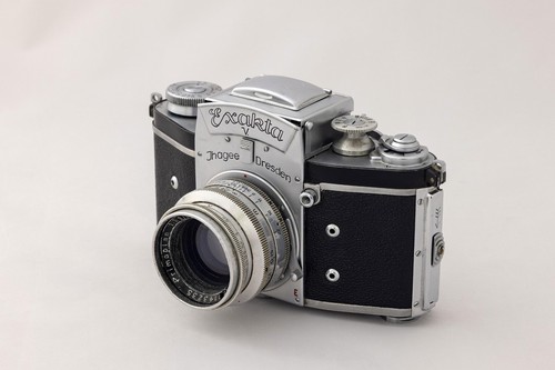Exakta mit zeiss - v,