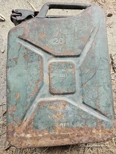 20Liter BW BENZIN Kanister Von