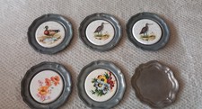 Vintage Zinnteller Wandteller Konvolut - 6 Stück verschiedene Motive, gebr.