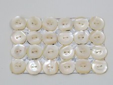 24 alte Perlmuttknöpfe auf Karte 18 mm Knopf Knöpfe aus Perlmutt Button *4*