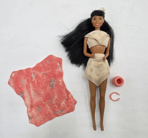 Barbie pocahontas nakoma - barbie,