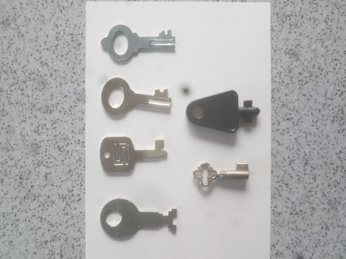 Verschiedene schlüssel für - 6,