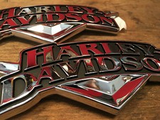 62097-11 SELBSTKLEBEND CHROM GLÄNZEND TANKEMBLEME TANKSCHILDER  HARLEY® TOURING®