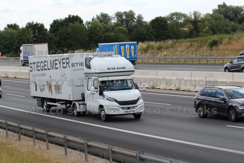 Lkw foto iveco daily koffer - lkw,