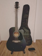 WESTERNGITARRE MSA MIT TONABNEHMER IN MATT-SCHWARZ + GIGBAG + STÄNDER + GURT + P