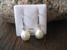 zauberhafte Perlenohrringe