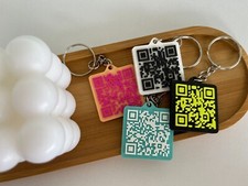 Personalisierbarer QR-Code Schlüsselanhänger | 3D-gedruckt, URL, WiFi, Social