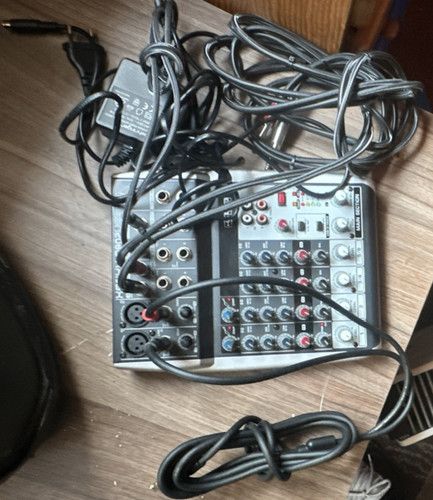 Behringer q802usb analoges - q802usb,