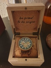 Holzkern Uhr LEAF ROOF