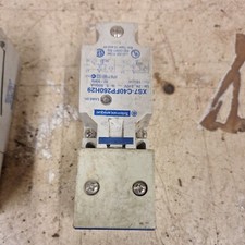 Telemecanique XS7-C40FP260H29