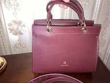 AIGNER Tasche Schultertasche Bordeaux Rot sehr gut mit Gurt Leder