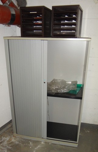 Rolladenschrank