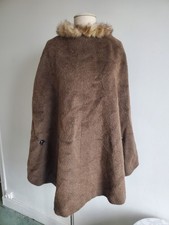 Poncho Cape aus Alpaka Lama