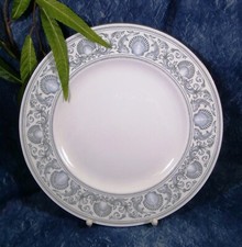 WEDGWOOD  Dolphins white - 1 Speiseteller