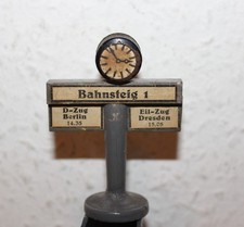 Modellbahn Zubehör H0 Dahmer, Bahnsteiguhr mit Zugzielanzeige, Holz, gebraucht