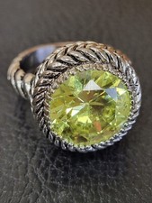PERIDOT GRÜN ATEMBERAUBENDER KRISTALL KREIS RING.