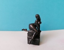 Erotik Deko: Frauenakt Figur