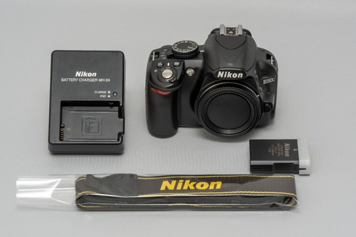 Nikon d3100 2mp dslr - nikon,