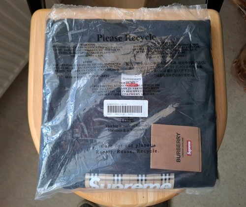 Supreme burberry tshirt - supreme,