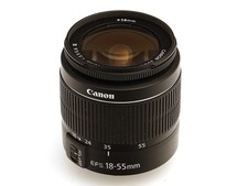 Canon Zoom Objektiv EF-S 3.5-5.6 / 18-55 mm III für Canon EF-S Bajonett APS-C