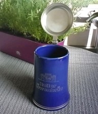 BIERKRUG MIT ZINNDECKEL-0,5L-BLAU "HALLER LÖWENBRÄU"-UNBENUTZT.