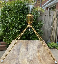 UMH Delta Pyramidenstandgerät