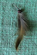 1 Feder Ohrring 4 Federn braun ca. 6 cm + 9 cm lang Durchzieher mit Holzperle