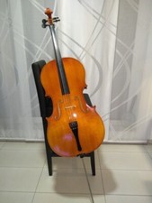 Cello mit bogen und - bogen,