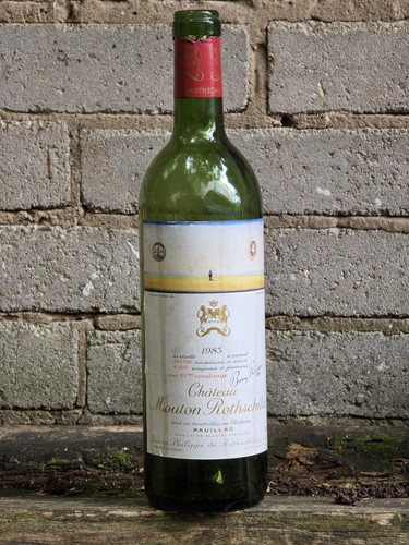 Empty bottle artist - empty, label