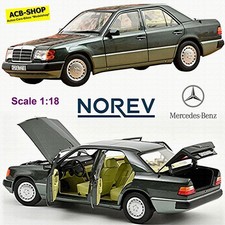Mercedes-Benz 230 E 1989-95 W124 Nachtgrün green metallic 1:18 Norev 183952