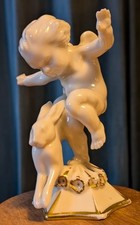 Hutschenreuther: Kleine Putto-Figur - Karl Tutter - mit Hase