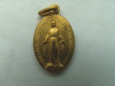 Religiöser Anhänger, Madonna