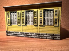 Sehr alte Halle , Hersteller