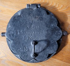 Sehr altes Waffeleisen mit Rezept Oma