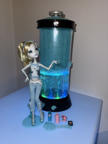 Monster high lagoona blue - blue, dead