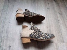 top NEU beige-bunte Ankle Boots Gr. 39 Chelsea Miss Leopard Bänder Herbst