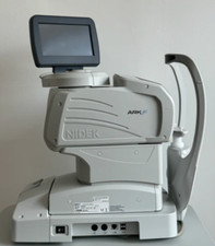 Nidek ARK-F Autorefraktometer/Keratometer