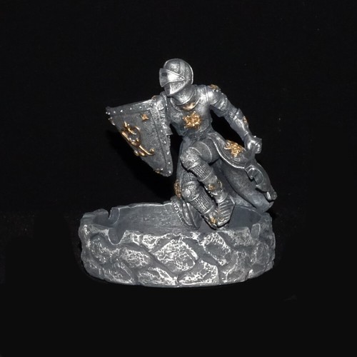 Ritter aschenbecher figur - ritter,