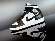 NIKE AIR JORDAN 1 MID PANDA