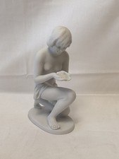 DDR Wallendorf Bisquit Porzellan Figur Kniender Frauen Akt | Wasser schöpfend