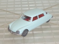 Wiking 463: Citroen DS Pallas, lichtgrün
