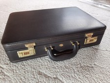 Aktenkoffer, Attachekoffer