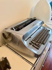 IBM Kugelkopf Schreibmaschine 60er/70er Jahre Vintage aufbereitet in Silber