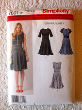 Simplicity   Schnittmuster Damen  7601  Kleid  40 - 48   NEU