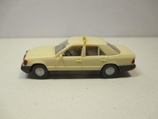 WIKING Modellauto PKW Mercedes Benz DB MB 260E W124 TAXI 1/87 E 260