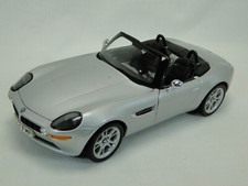 Kyosho BMW Z8 James Bond Edition 1999 in 1:18 OVP