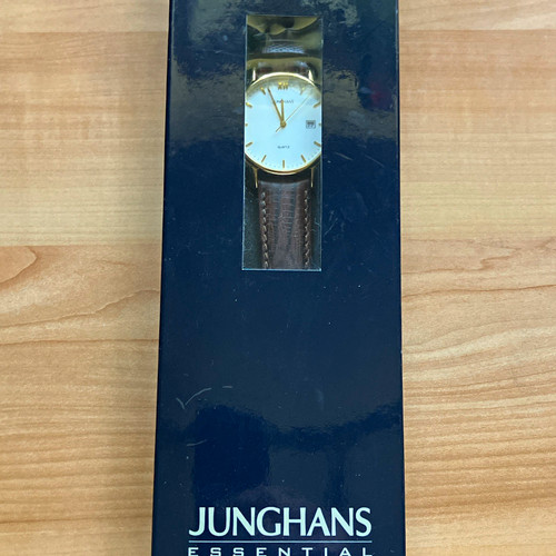 Junghans essential quarz - junghans,
