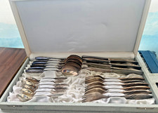 Altes versilbertes Besteck mit