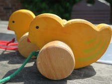 ? 2Stück grimm´s holzspielzeug grimm süße Nachziehente Nachziehtier Ziehtier ?