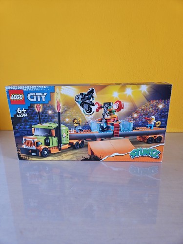 Lego city stuntshow truck - city:, stuntshow-truck